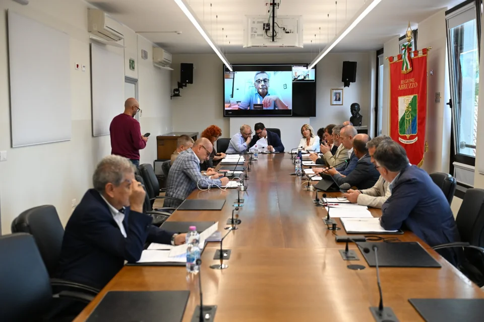 Commissione Vigilanza: assessore Imprudente ascoltato sui consorzi. Verì su farmaci chemioterapici a Chieti